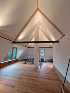 Dachgeschossumbau mit KNX und DALI Leuchten